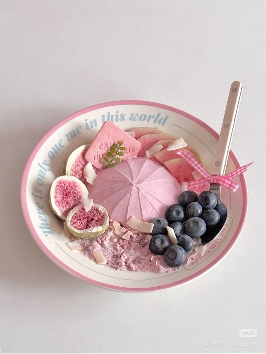 acai bowl with berries and chocolate stars (photo 2 of 2)