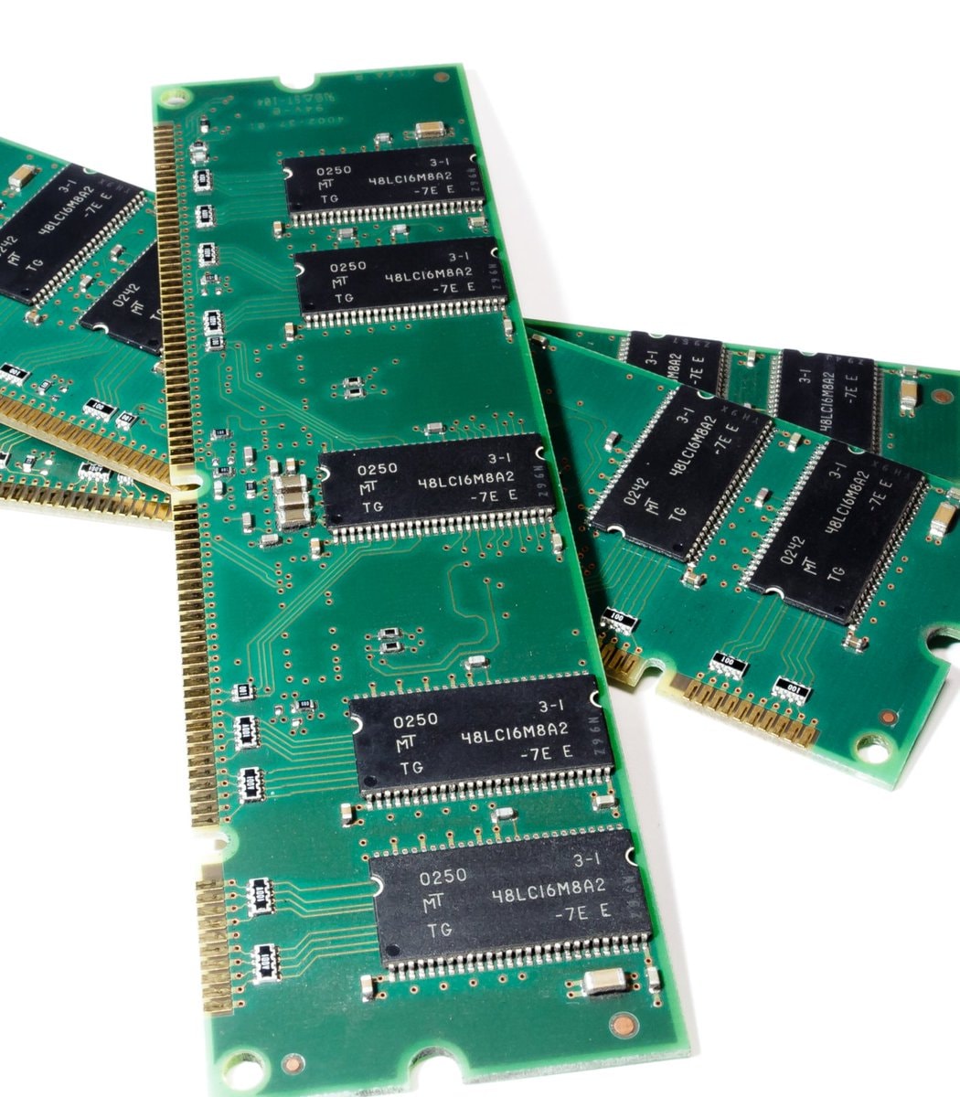 Lenovo predicts RAM prices won't return to pre-2025 levels (photo 2 of 2)