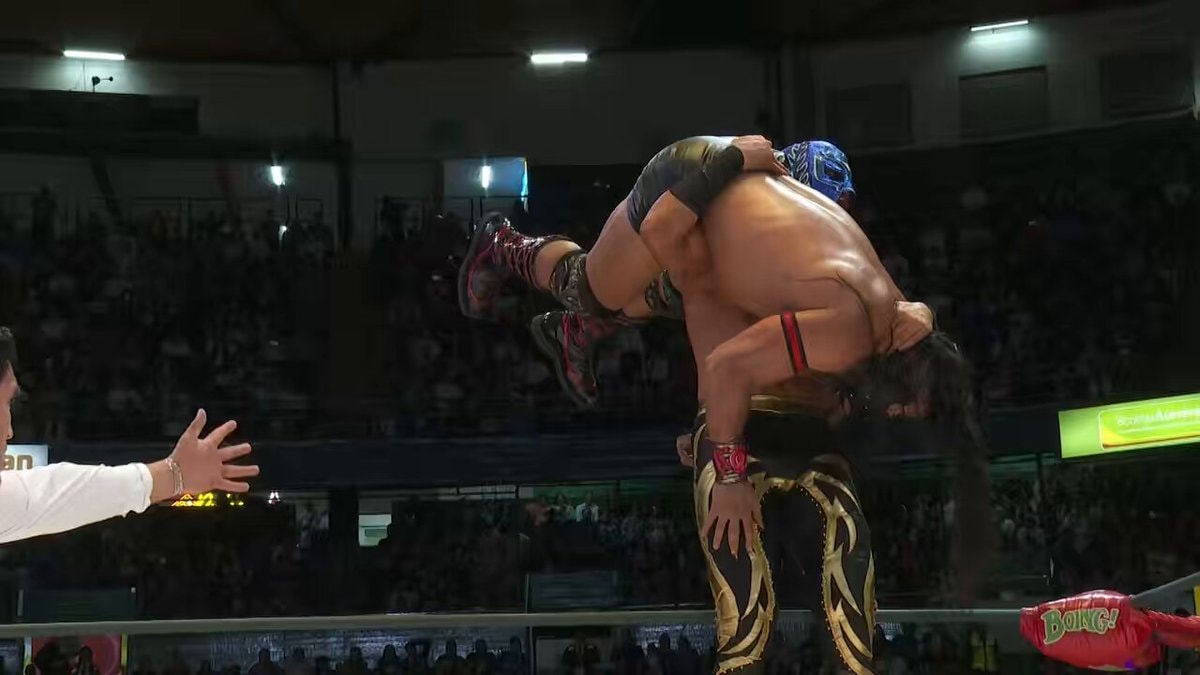 Soberano Jr. vs Bandido CMLL