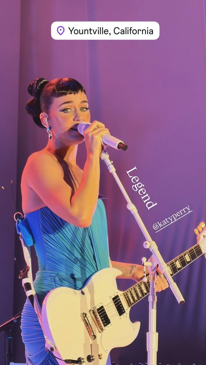 Katy Perry NextGen Summit California (photo 2 of 2)