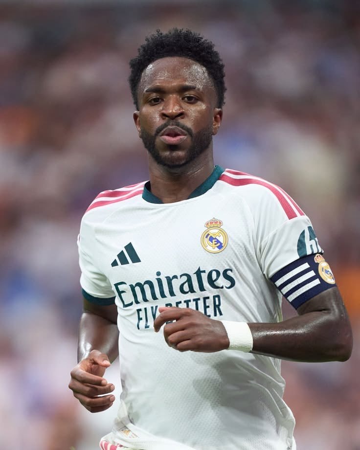 José Mourinho benches Vinícius Júnior