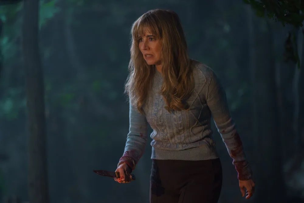 Linda Cardellini as Pam Voorhees in CRYSTAL LAKE (photo 2 of 4)
