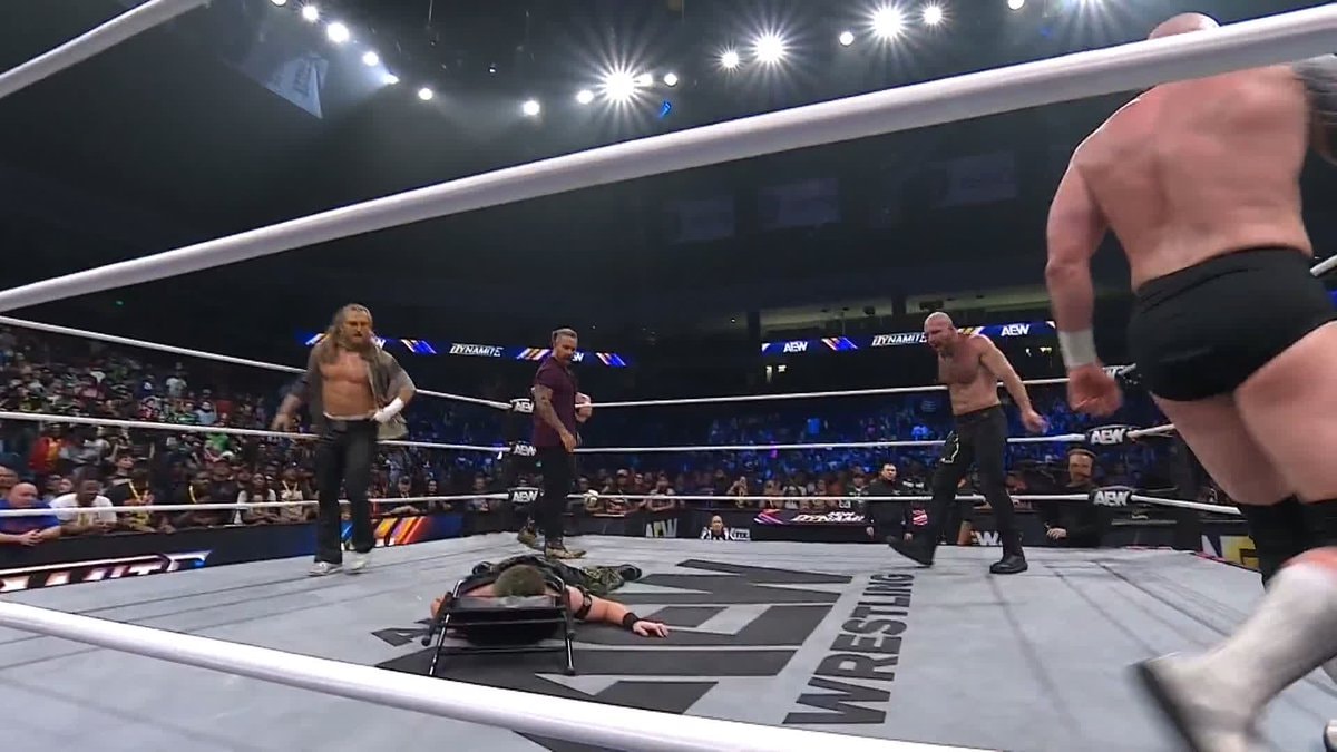 OSPREAY saves AKIRA OSPREAY saves AKIRA