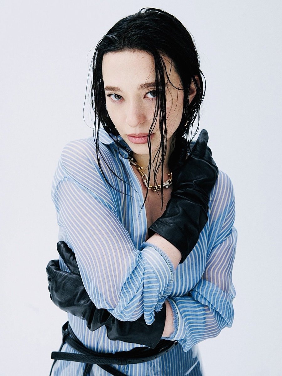 Mikey Madison ELLE Japan shoot (photo 2 of 2)