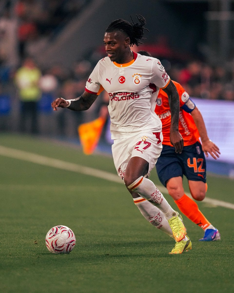 Rafael Leão Galatasaray debut