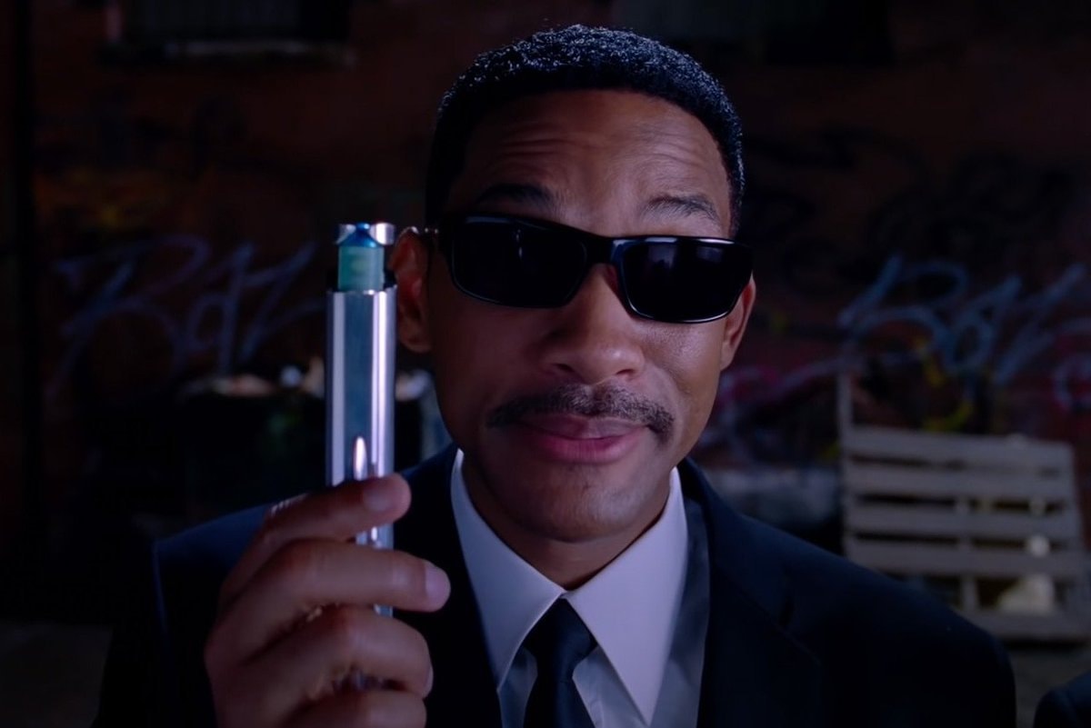 Men in Black Agent J neuralyzer Men in Black Agent J neuralyzer