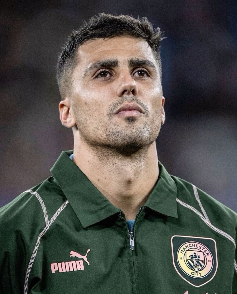 Rodri Barcelona Real Madrid (photo 1 of 2)