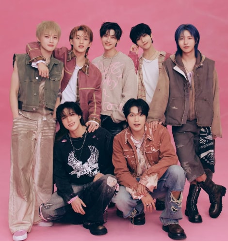 BLACKPINK NCT DREAM debut anniversary (photo 2 of 2)