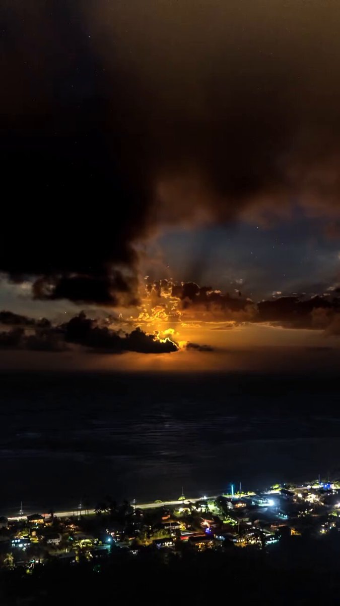 Moonrise East O'ahu