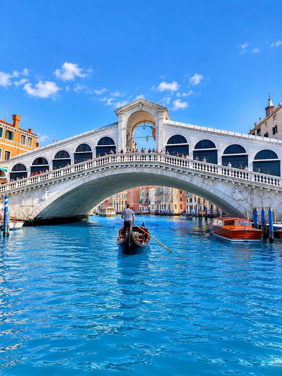 Rialto Bridge Venice Italy