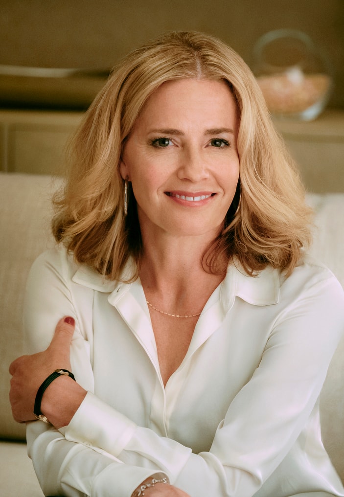 Eric Kripke Elisabeth Shue The Boys (photo 2 of 2)
