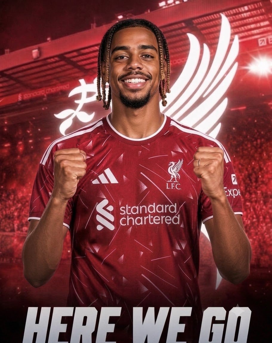 Julian Alvarez Arsenal transfer (photo 1 of 2)