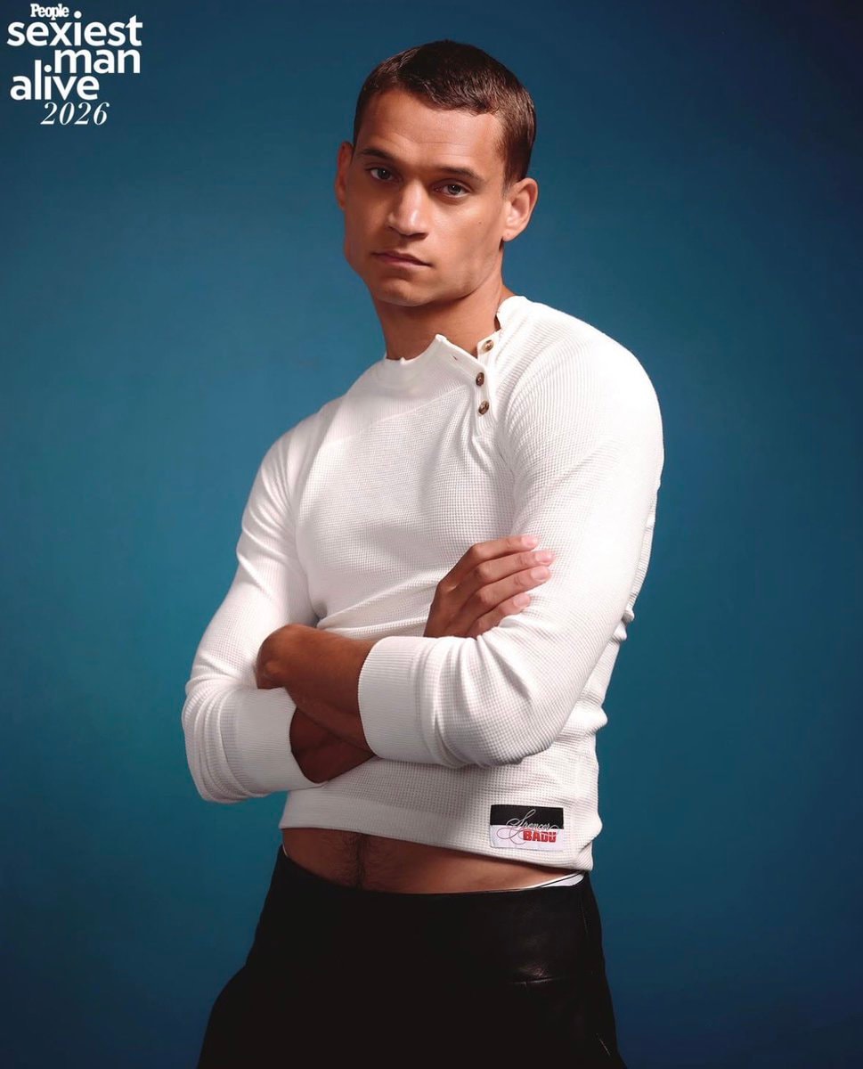 Tyriq Withers in People's Sexiest Man Alive 2026 (photo 4 of 4)