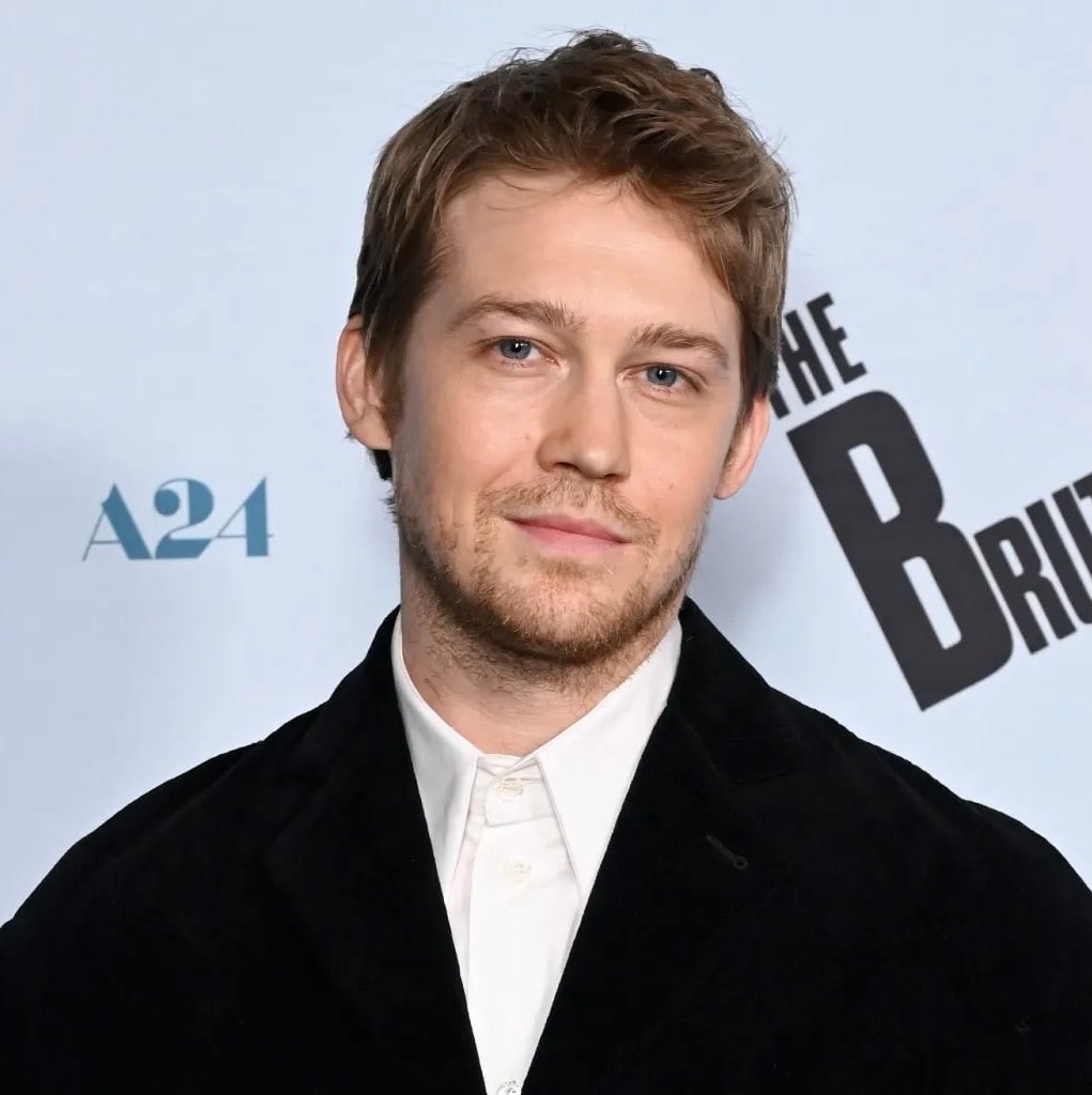 Joe Alwyn Mary Beth Barone NYC