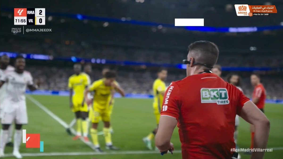 Vinicius red card after goal