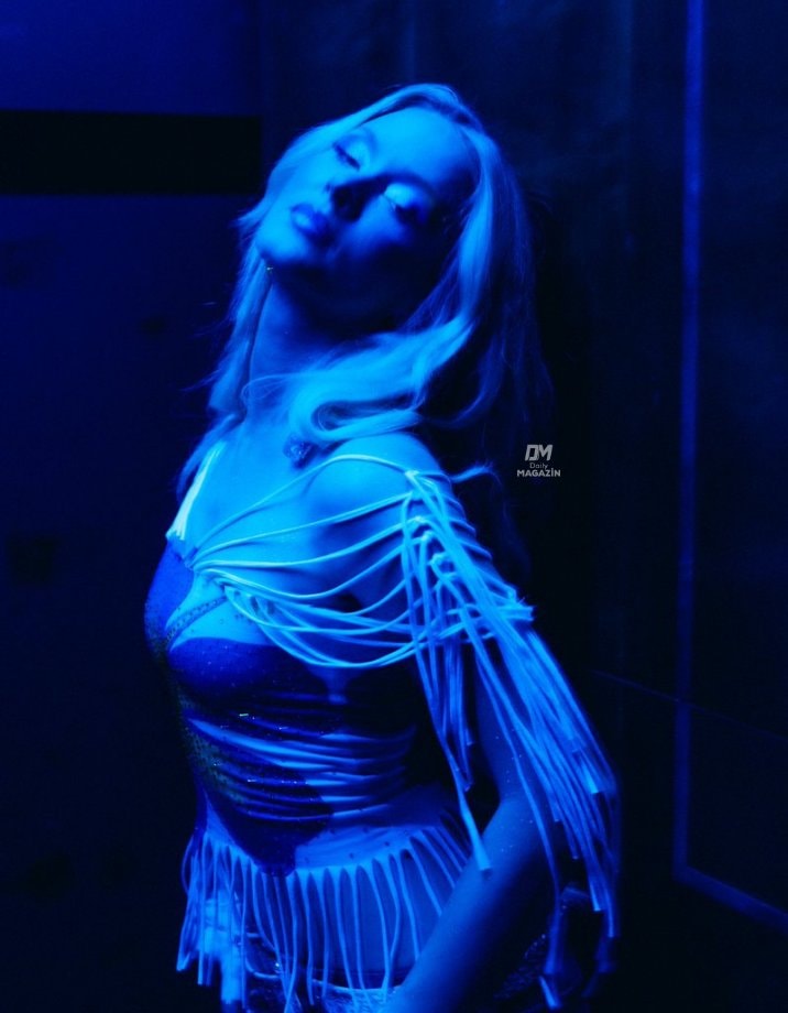 Zara Larsson new photos (photo 2 of 2)
