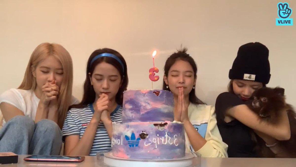 BLACKPINK day celebration (photo 3 of 4)