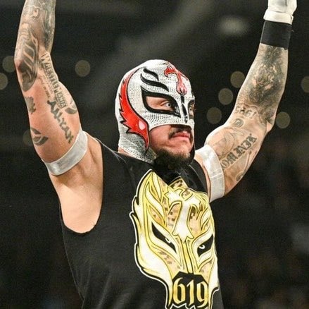 Men's Money in the Bank qualifier match (photo 3 of 3)