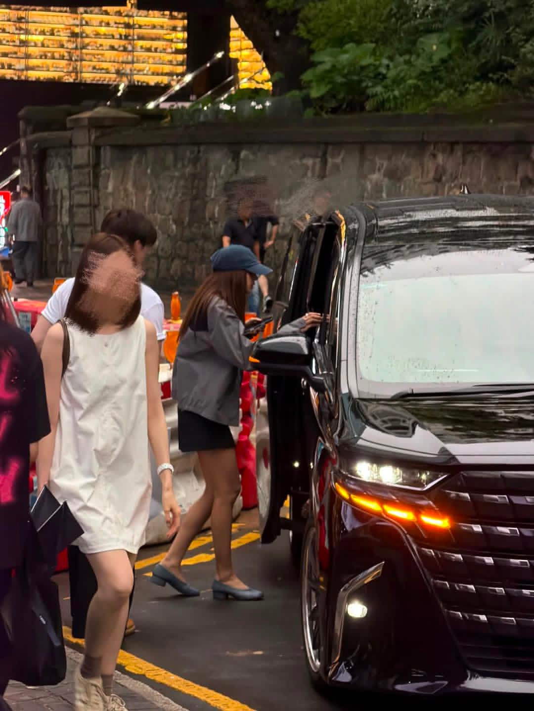 LISA Hong Kong sighting (photo 1 of 2)