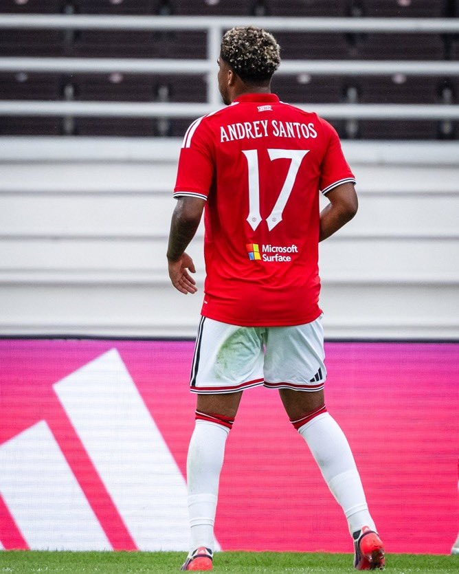 andrey santos manchester united vs rosenborg (photo 2 of 2)