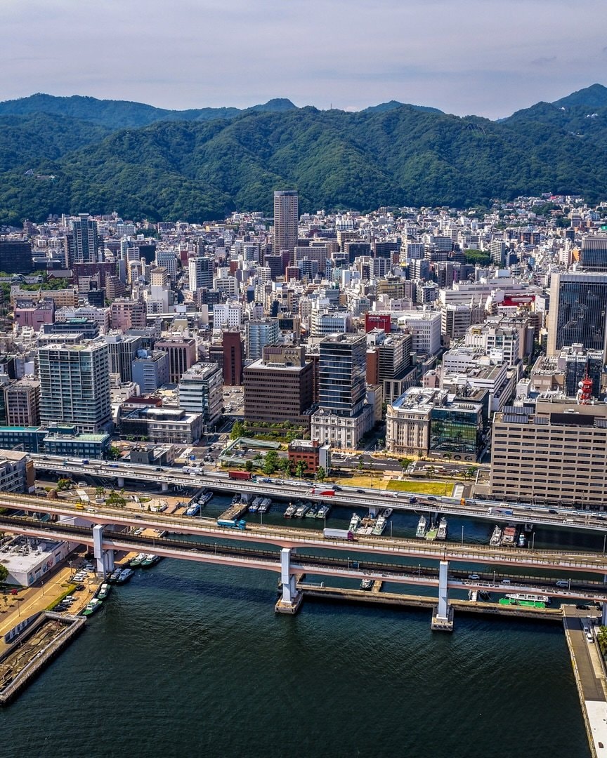 Kobe cityscape red tower (photo 2 of 4)