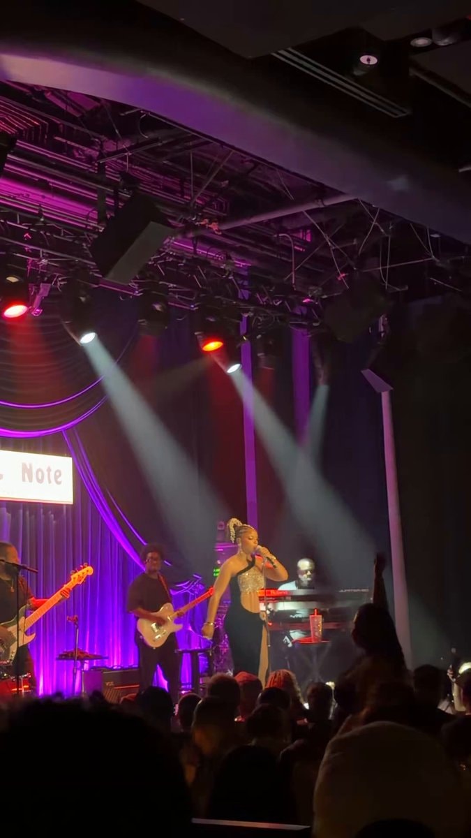 Chlöe Company live at Blue Note