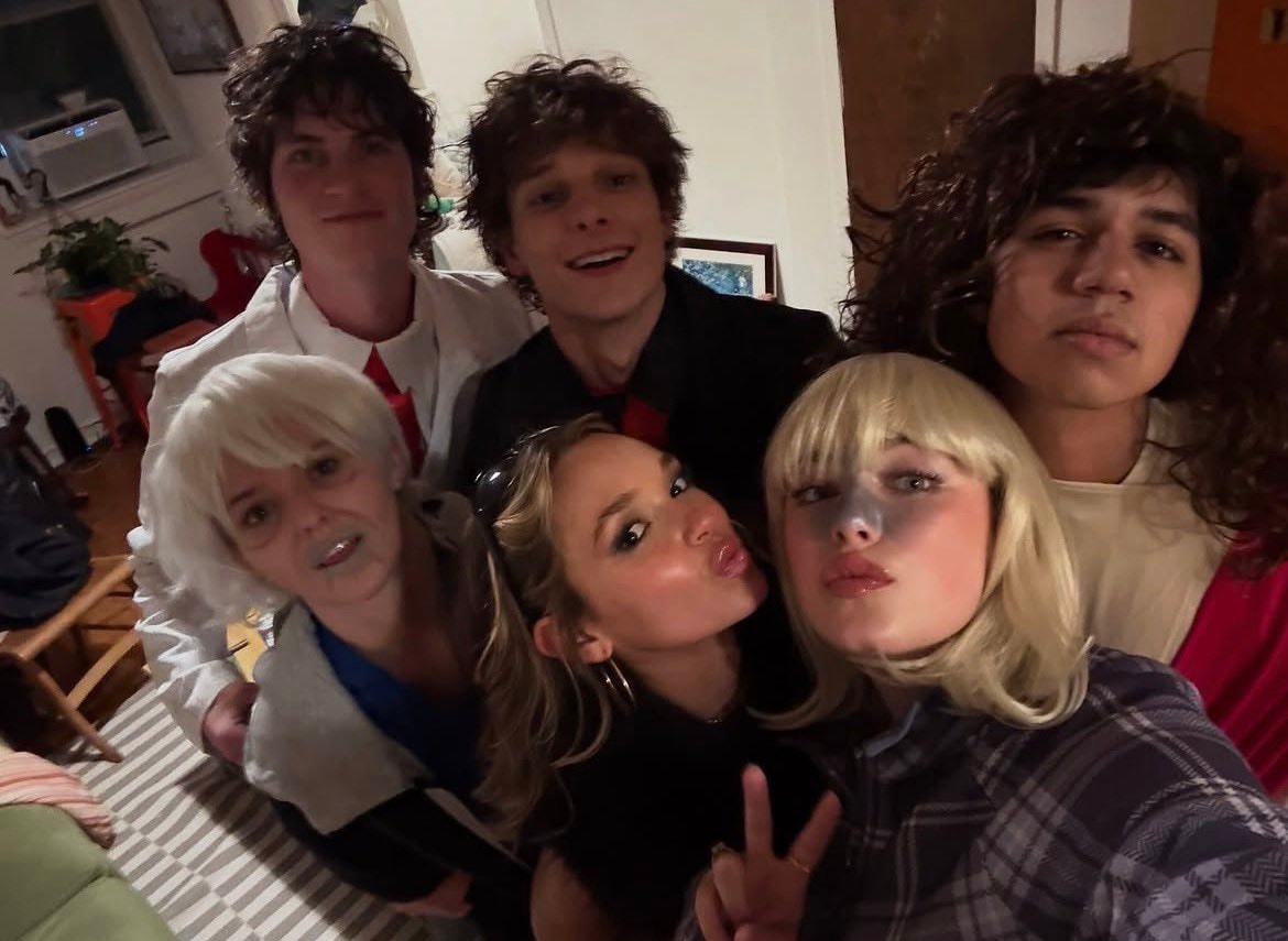 Ella Bright group selfie Ella Bright group selfie