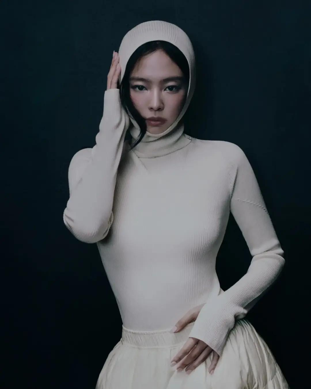 JENNIE Moncler Re/Icons 2026 campaign