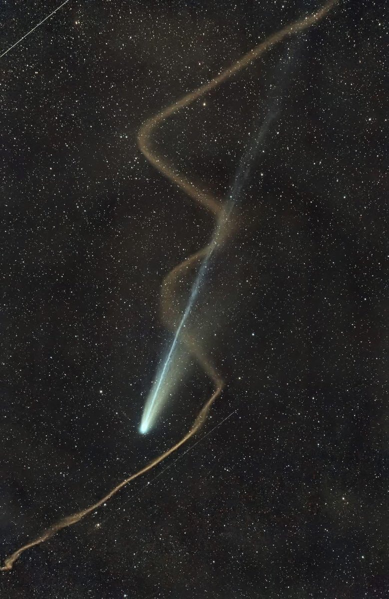 Comet Lemmon meteor trail