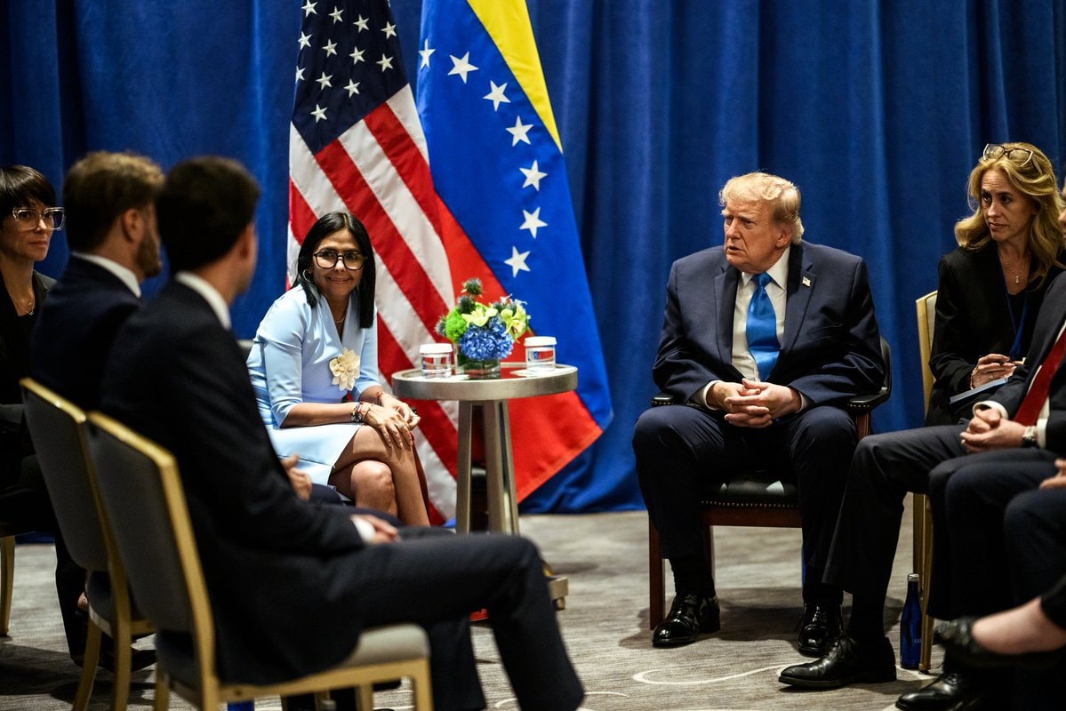 Delcy Rodríguez and Donald Trump meeting