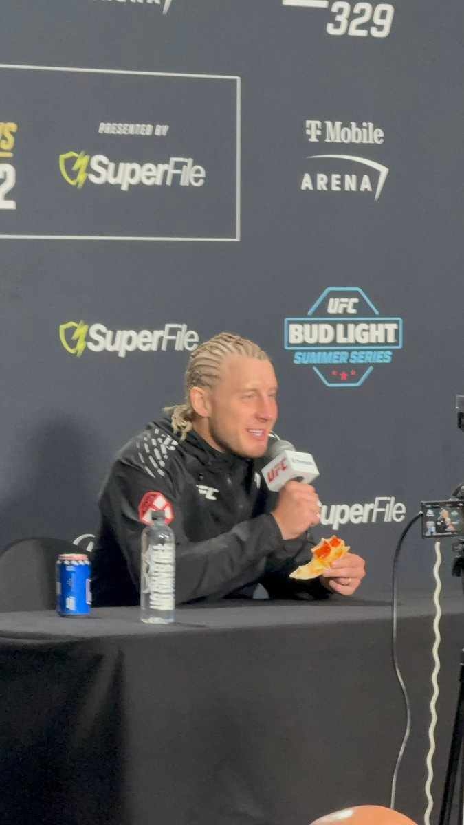 Paddy Pimblett pizza presser UFC 329