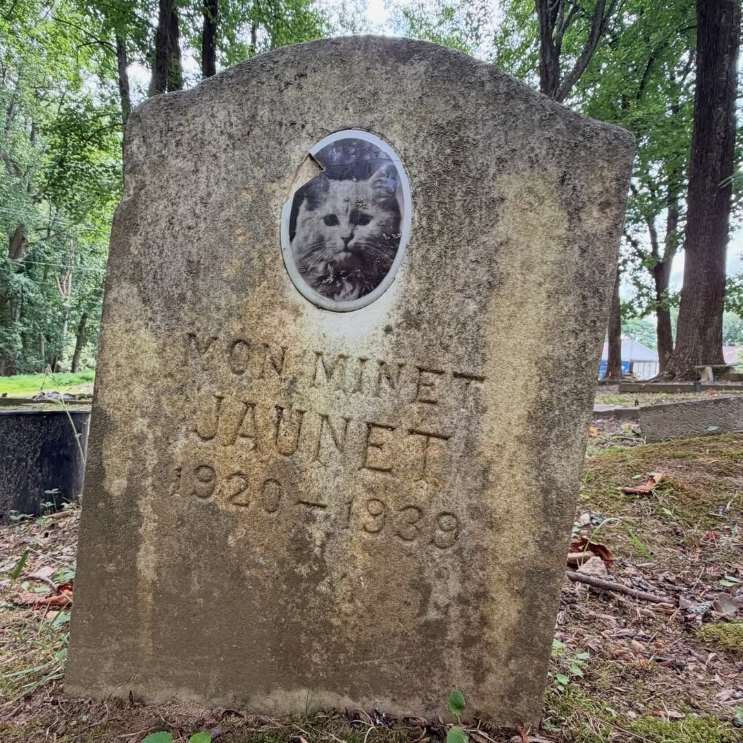 Mon Minet Jaunet gravestone (photo 2 of 2)