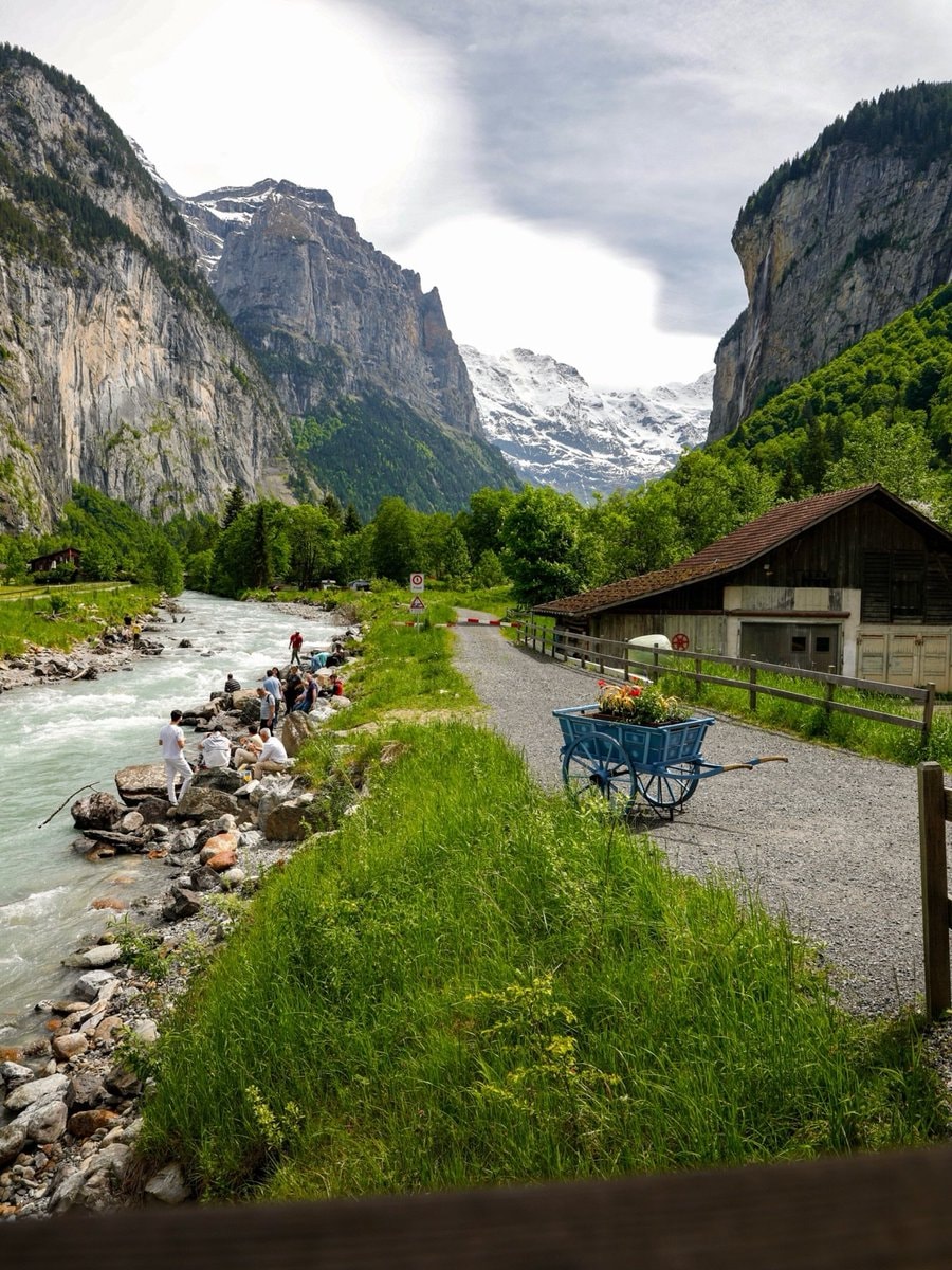 Switzerland hillside village (photo 4 of 4)