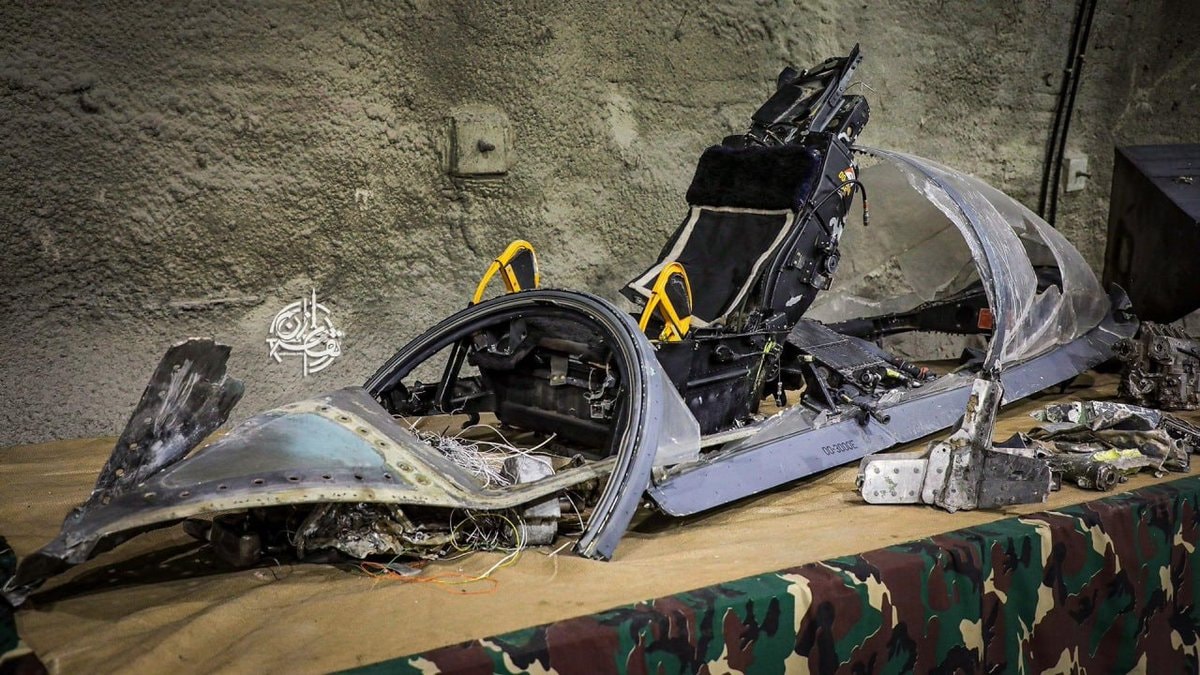 Downed U.S. F-15E cockpit wreckage