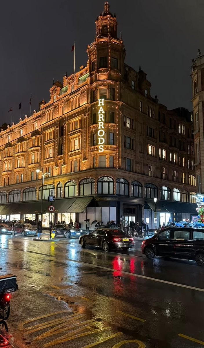 Harrods London UK (photo 2 of 2)
