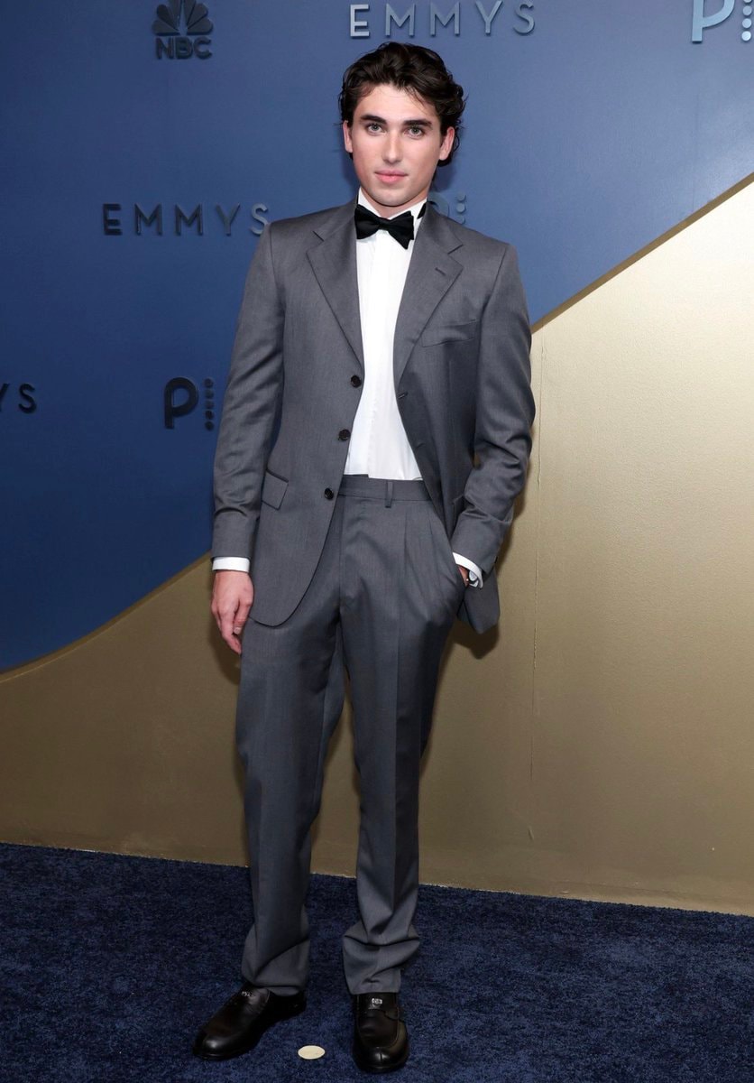 Charlie Evans at the 2026 Emmys Awards 🏆 (photo 3 of 4)