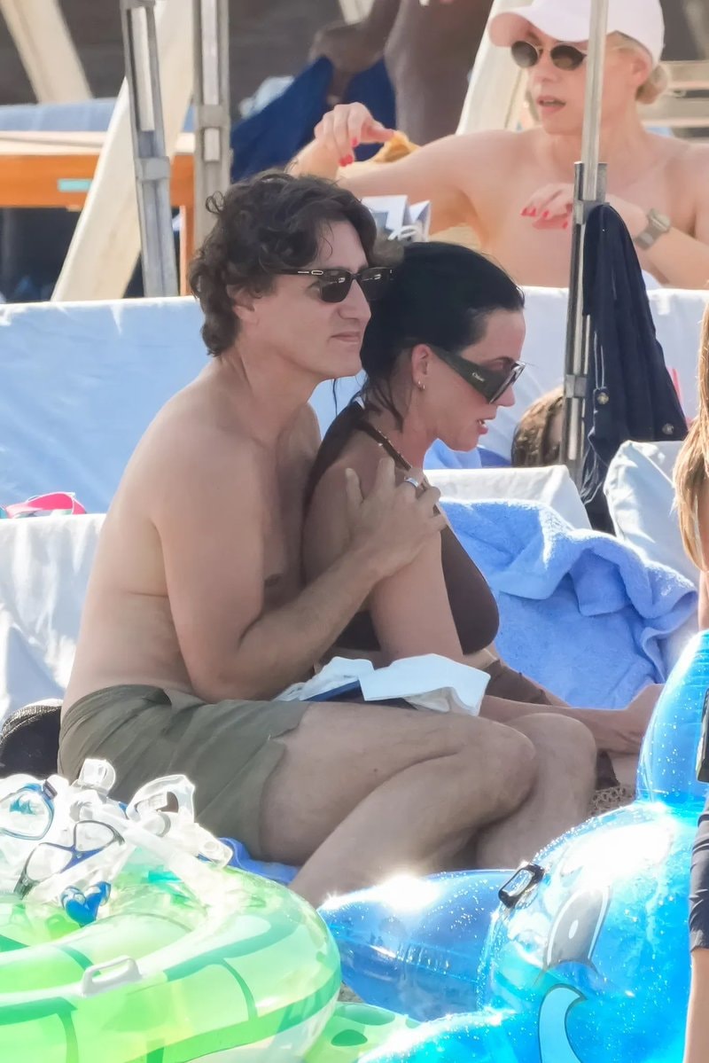 Katy Perry Justin Trudeau Saint-Tropez (photo 1 of 2)
