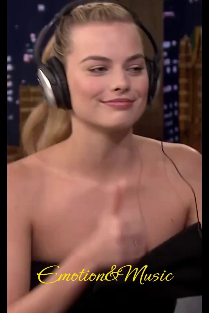 Margot Robbie Whisper Challenge Labradoodle llama shoe