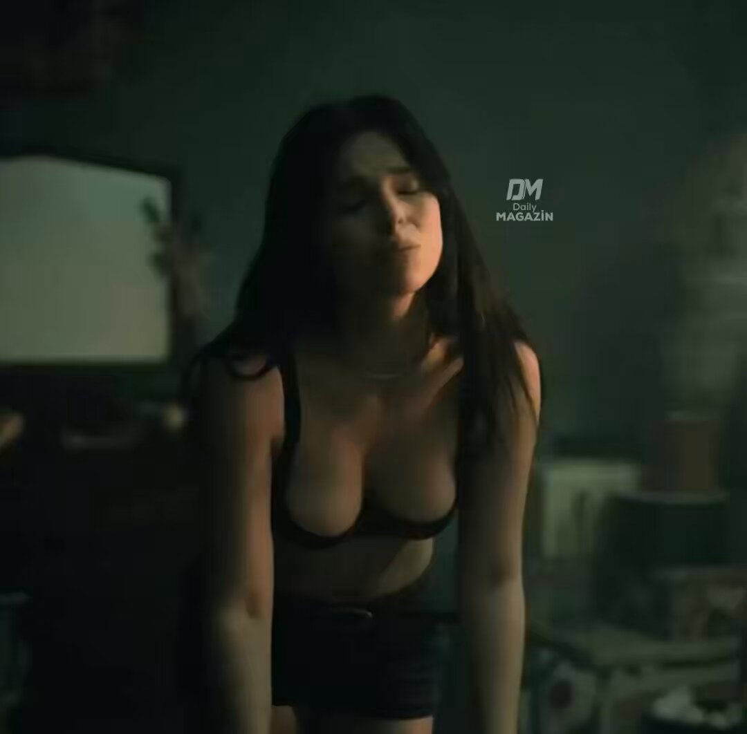 Inde Navarrette Obsession scene