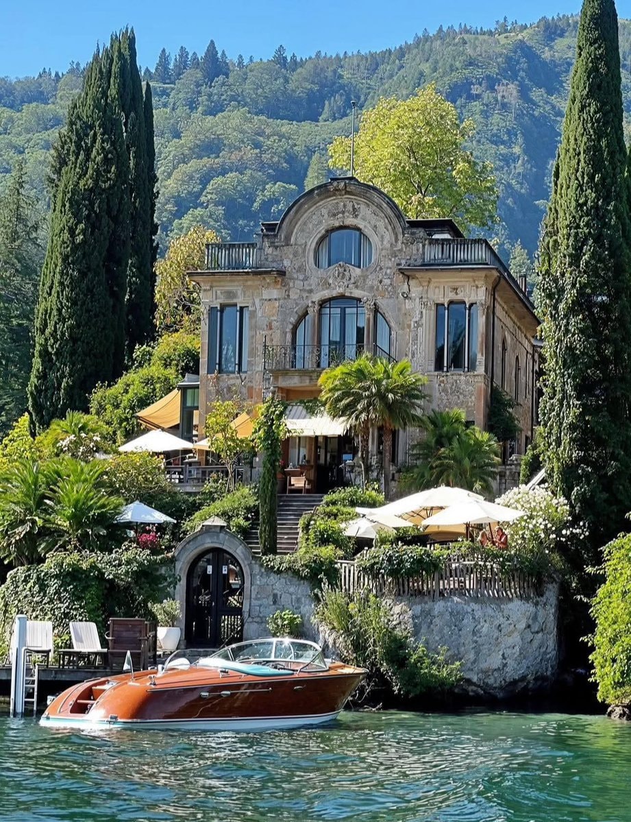 Como Lake Italy 🇮🇹 (photo 4 of 4)
