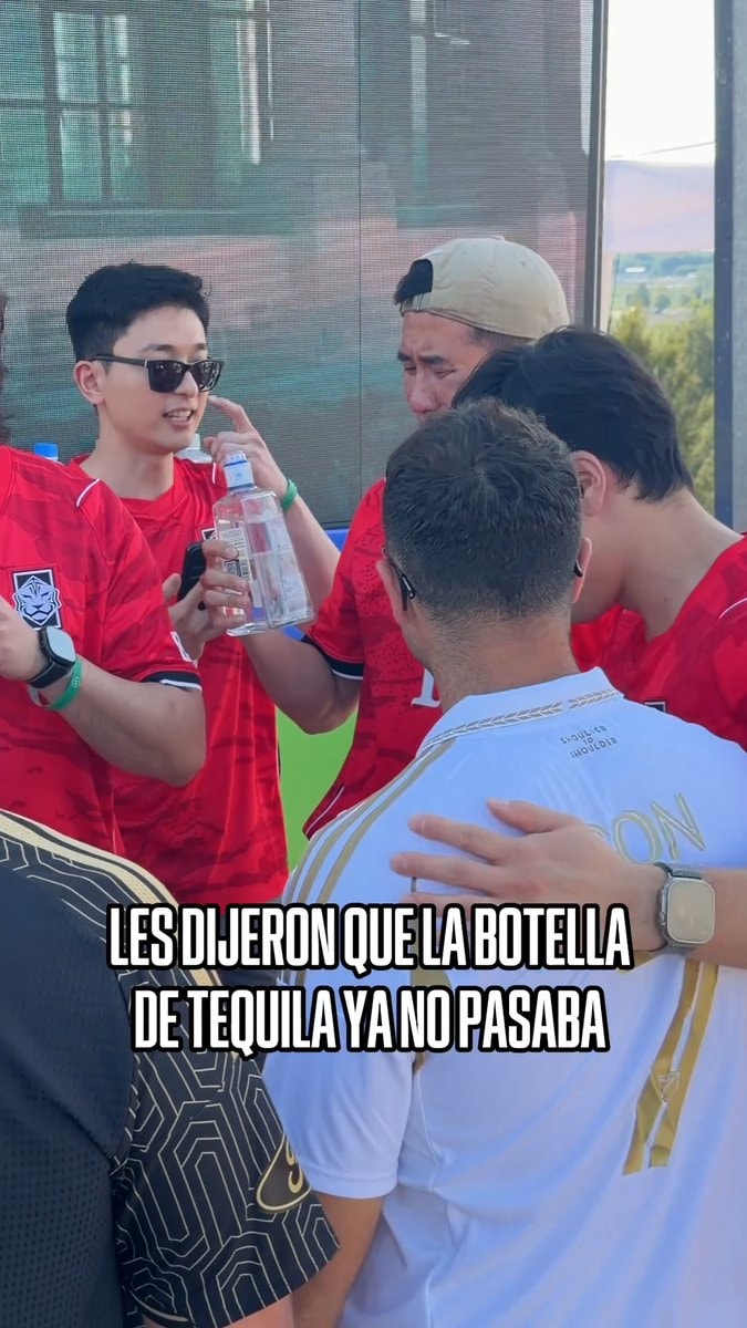 Korean fans tequila with Mexican fans