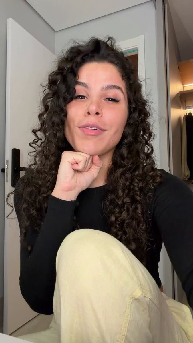 Priscila Evellyn on Lula 13