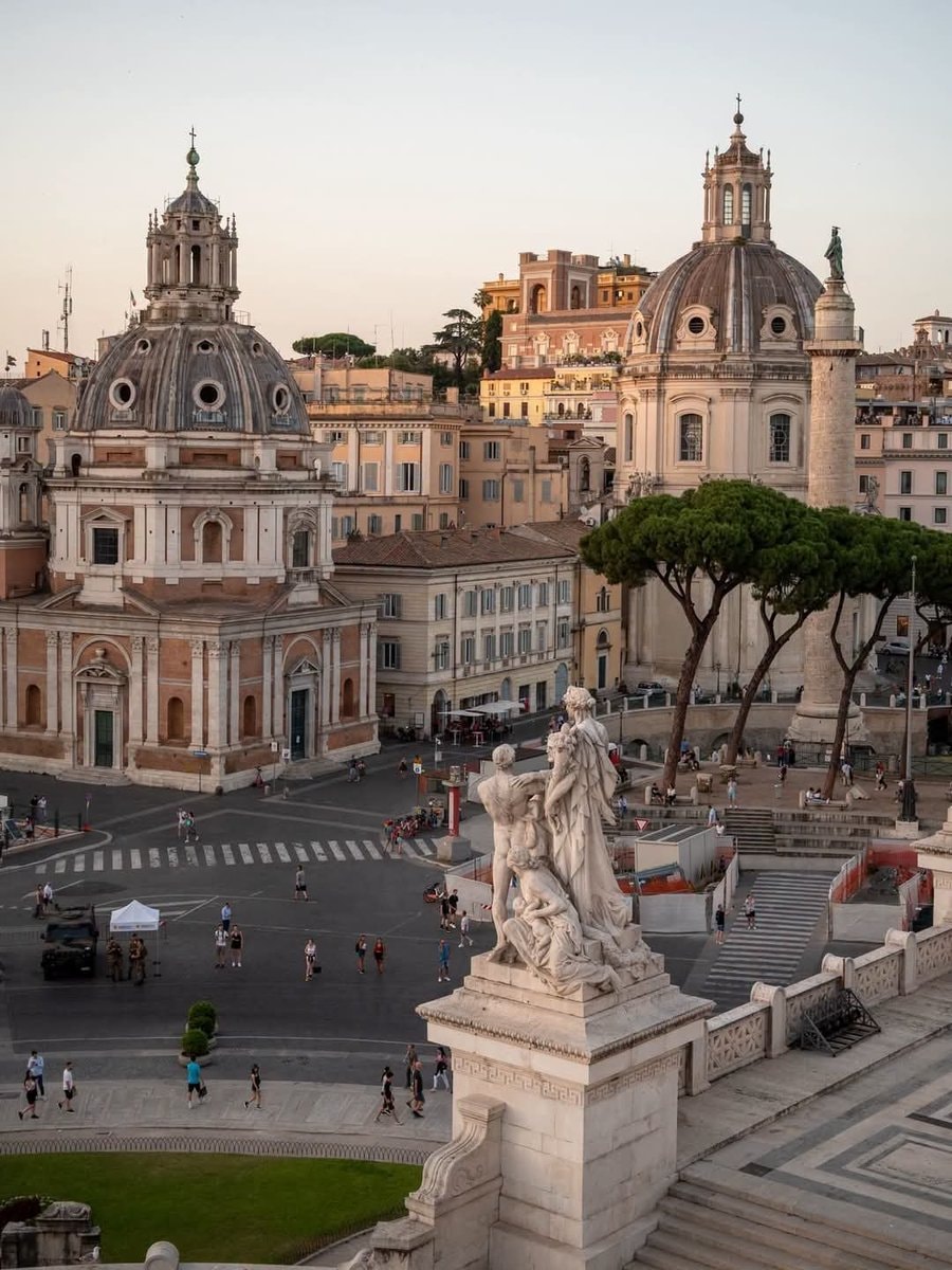 Rome at dusk 🇮🇹
