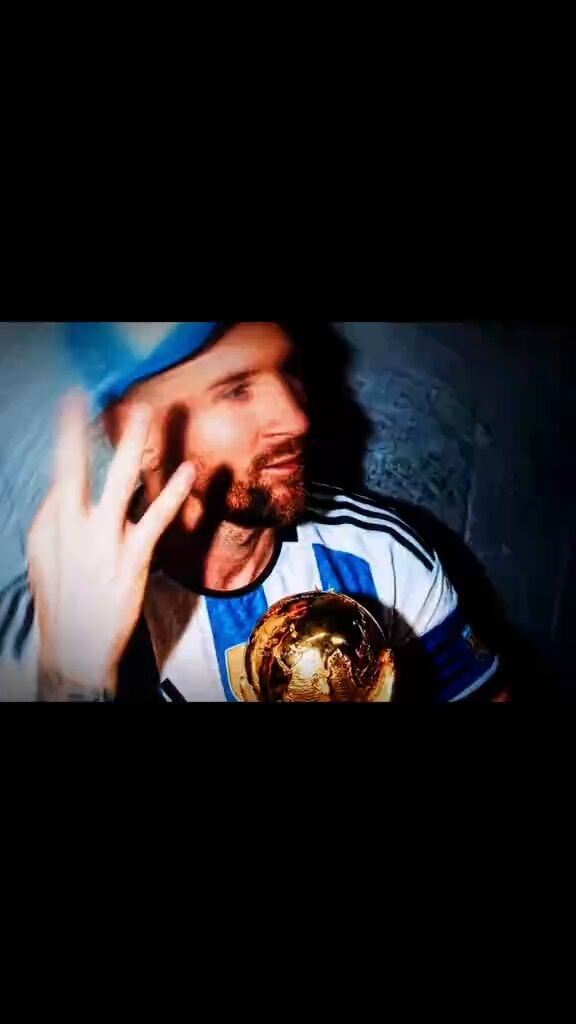Messi gold trophy celebration 🏆