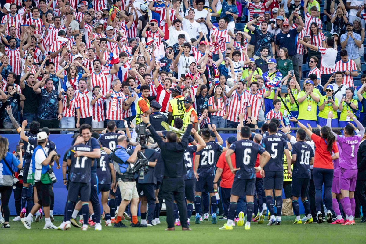 Paraguay declares national holiday after Germany win (photo 1 of 2)