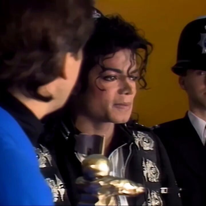Michael Jackson golden award moment
