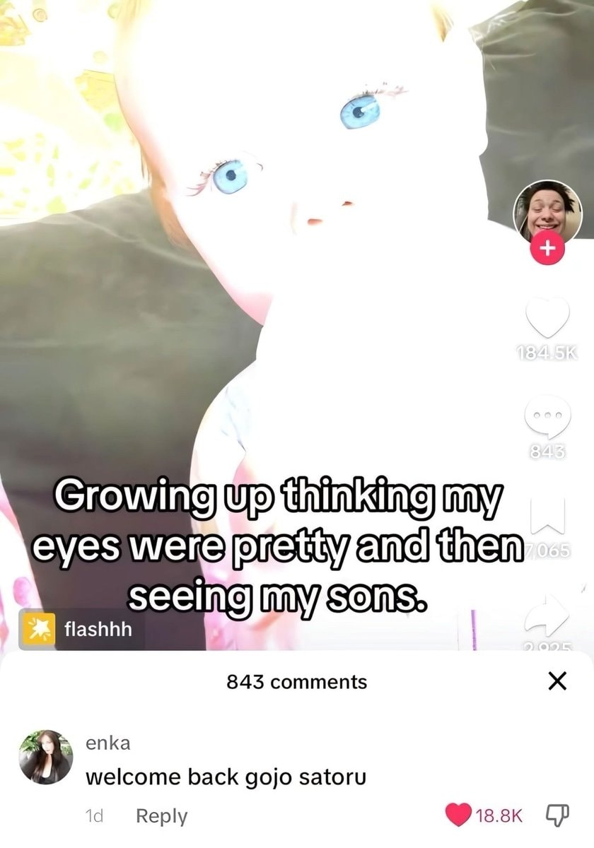 baby with blue eyes