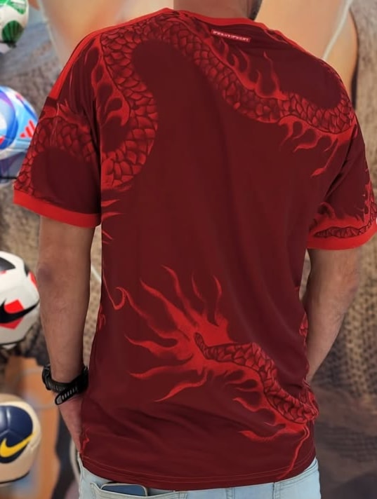 Internacional third shirt dragon design (photo 2 of 2)
