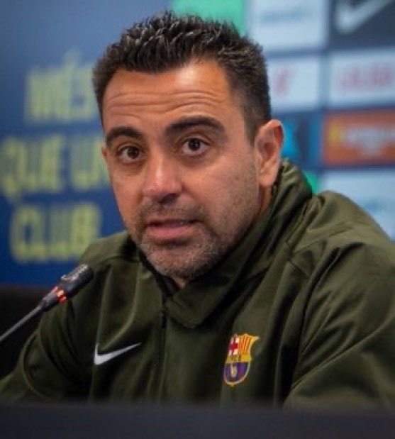 Xavi Hernandez Spain captain (photo 3 of 4)
