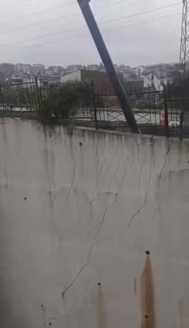 Kocaeli retaining wall collapse after heavy rain